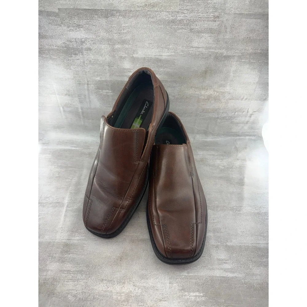 Clarks Men Brown Leather Slip On Square Toe Loafers 71734 Size 9M